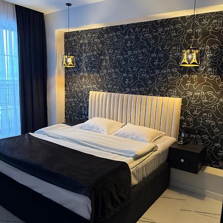 Hotel Lux Plaza P'arak'ar Zewnętrze zdjęcie