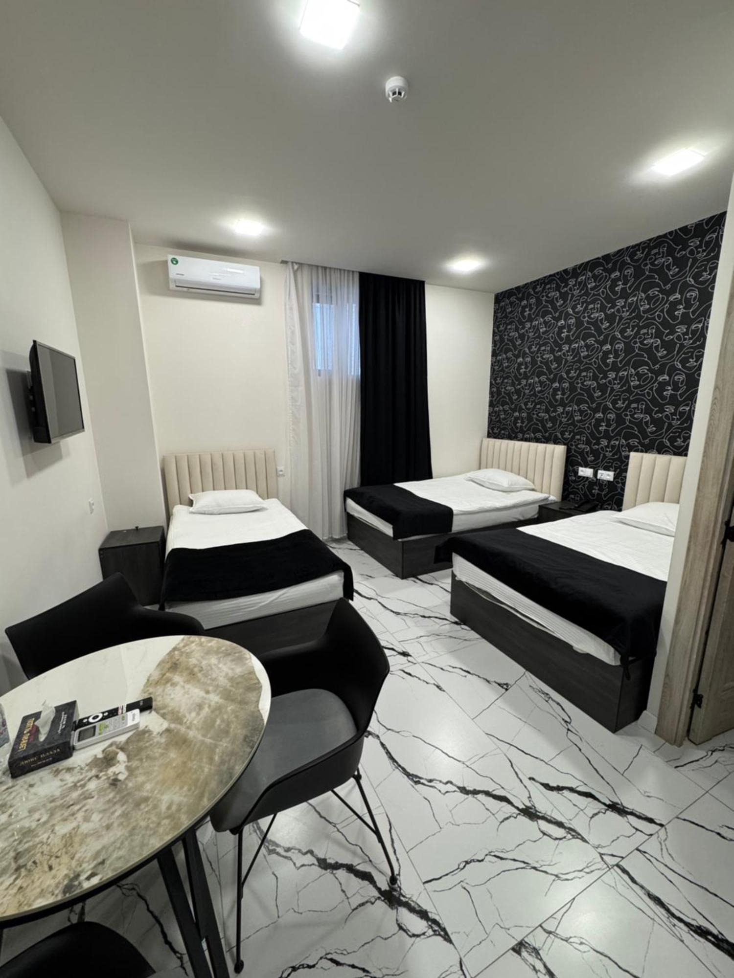 Hotel Lux Plaza P'arak'ar Zewnętrze zdjęcie