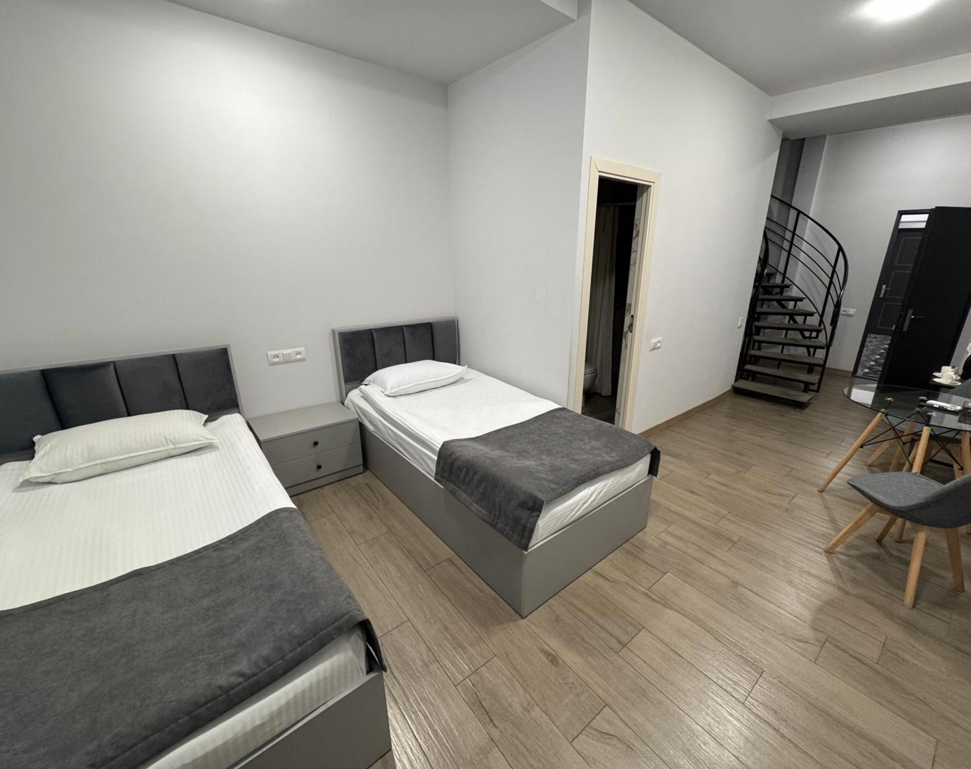 Hotel Lux Plaza P'arak'ar Zewnętrze zdjęcie