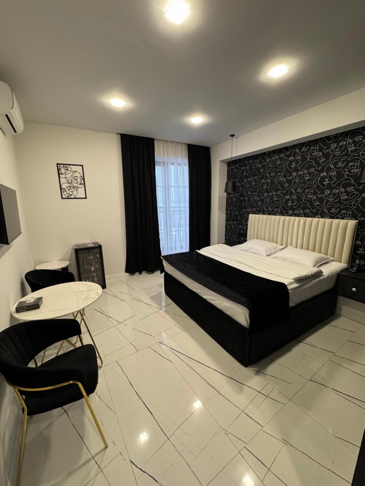 Hotel Lux Plaza P'arak'ar Zewnętrze zdjęcie